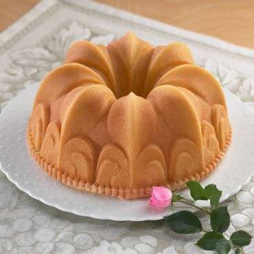 Fleur De Lis Bundt Pan