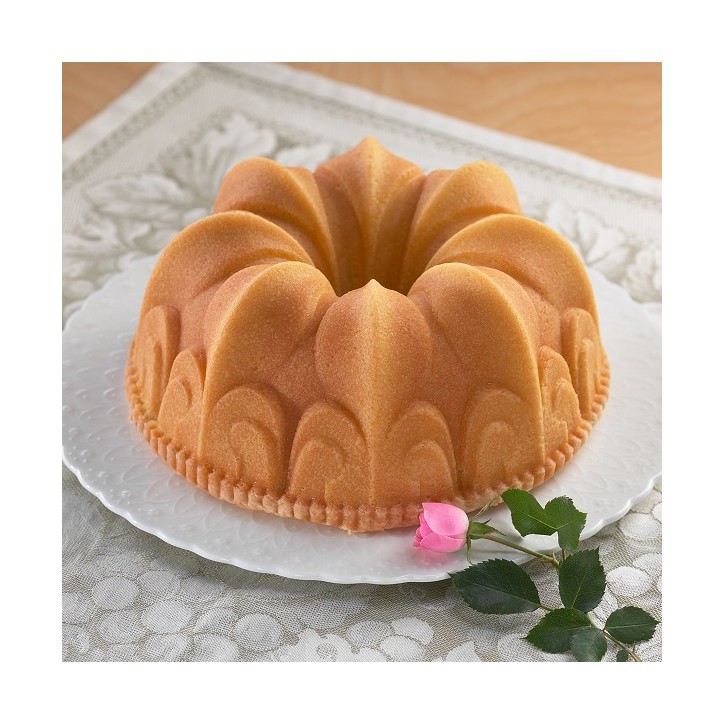 Fleur De Lis Bundt Pan