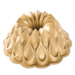 Nordic Ware Crown Bundt Pan