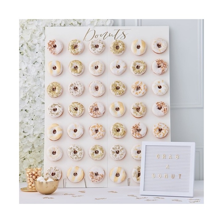 Ginger Ray Large Donut Wall - Gold Wedding