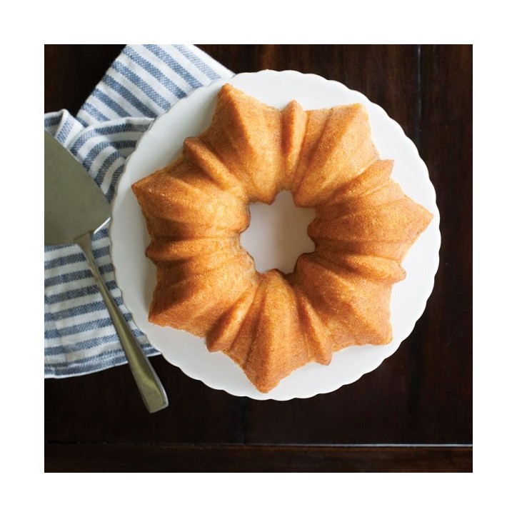 Solera Bundt Baking Pan