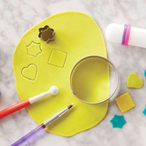 Wilton How To Decorate Fondant Shapes & Cut-Outs Kit 14-teilig