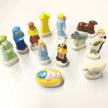 traditional nativity scene King Cake Figurine made of Porcelain