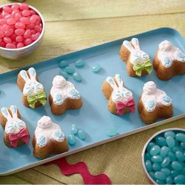 BUNNY AND BOTTOM MINI CAKE PAN 2105-0223