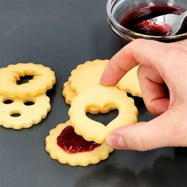 Hearts Linzer Cookie Cutter 2in1 - 4026883199675