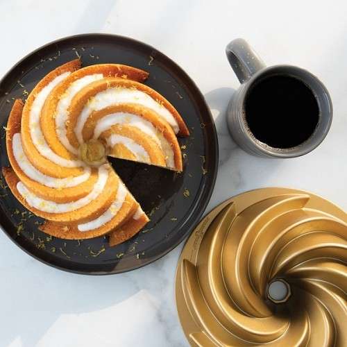 Nordic Ware Rondo Heritage Bundt Pan