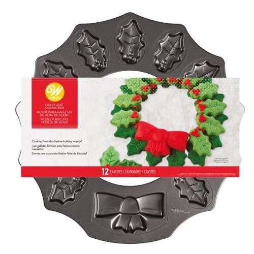 Wilton Cookie Pan Christmas Wreath