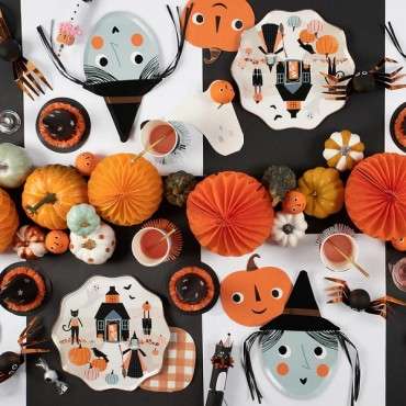 Family Friendly Halloween Tableware - Halloween Dinner Plates Pumpkin Patch - Meri Meri Halloween Partyware