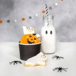 Anniversary House Halloween Geist Ausstecher, 90x80mm