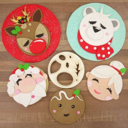 FMM Christmas Cake Topper Cutter