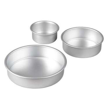 Wilton Aluminum Round Cake Pans 3-Piece Set with 8-Inch 6-Inch and 4-Inch Cake Pans 03-0-0051