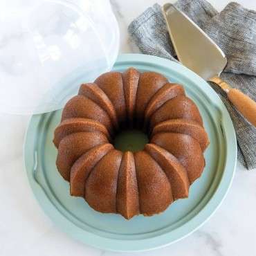 Nordic Ware Bundt Cake Keeper