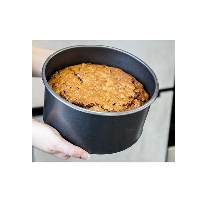 18cm MasterClass Non-Stick Round Cake Pan perfect for Mini Layer Cakes