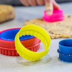 KitchenCraft Cupcake Aufleger Ringe Ausstechset Bunt, 6er Set