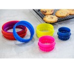 KitchenCraft Cupcake Aufleger Ringe Ausstechset Bunt, 6er Set