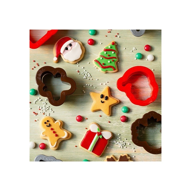 Mini Christmas Cookie Cutter Set 6-Piece – Festive Baking 🎅