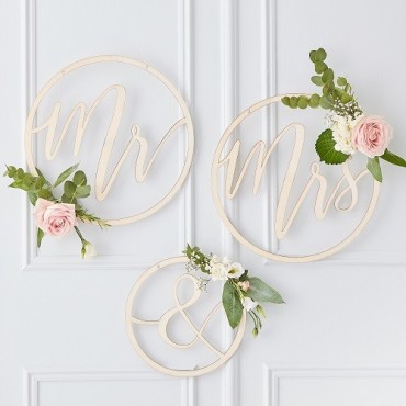 Ginger Ray Mrs & Mrs Wooden Hoops – Wedding Decoration