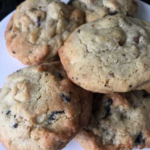 Bakerias Triple Chocolate Chip Cookie - Osterhasen Verwertung