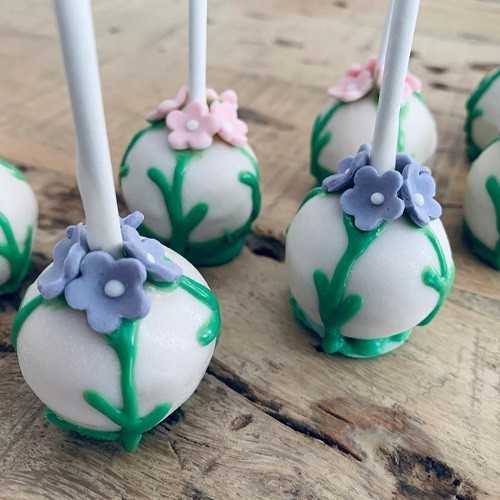 Mothersday Baking - Cake Pops